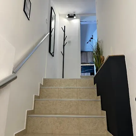 With Terrace - Center פלובדיב