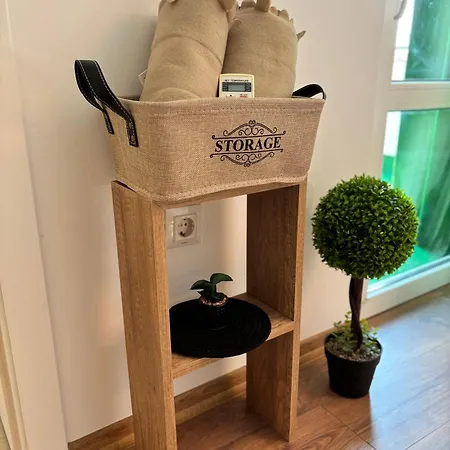 With Terrace - Center *