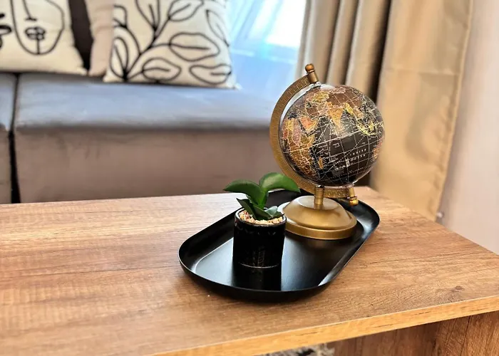 With Terrace - Center * 普罗夫迪夫