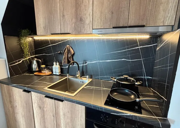 With Terrace - Center 普罗夫迪夫