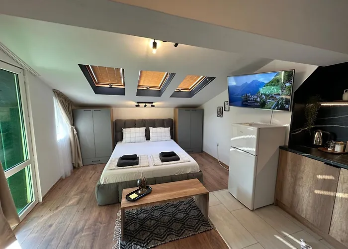 With Terrace - Center Apartment